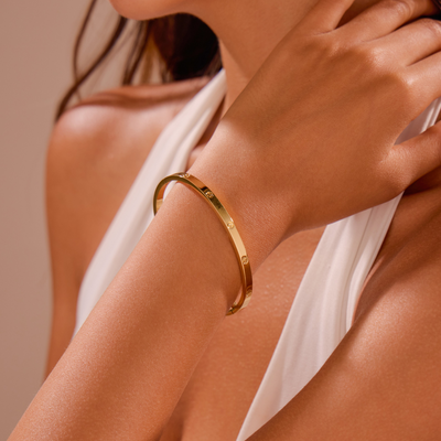 Ava | Thin Love Bracelet - Adjustable Minimalist Design 2