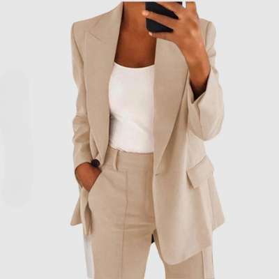 Sophia | Blazer Set for Women with Tailored Fit and Notched Lapels 1