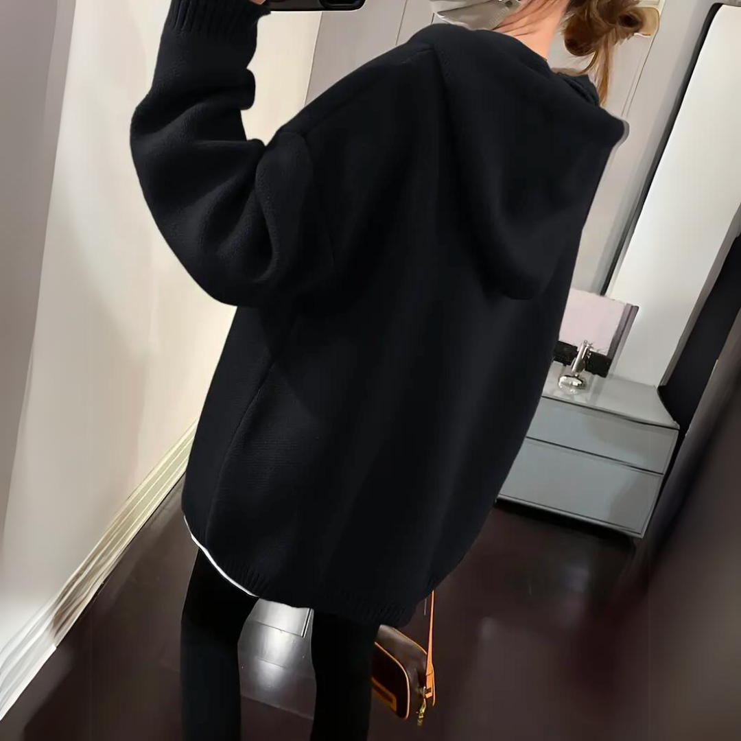 Sophia | Plus Size Hoodie With Smiley Face Print 1