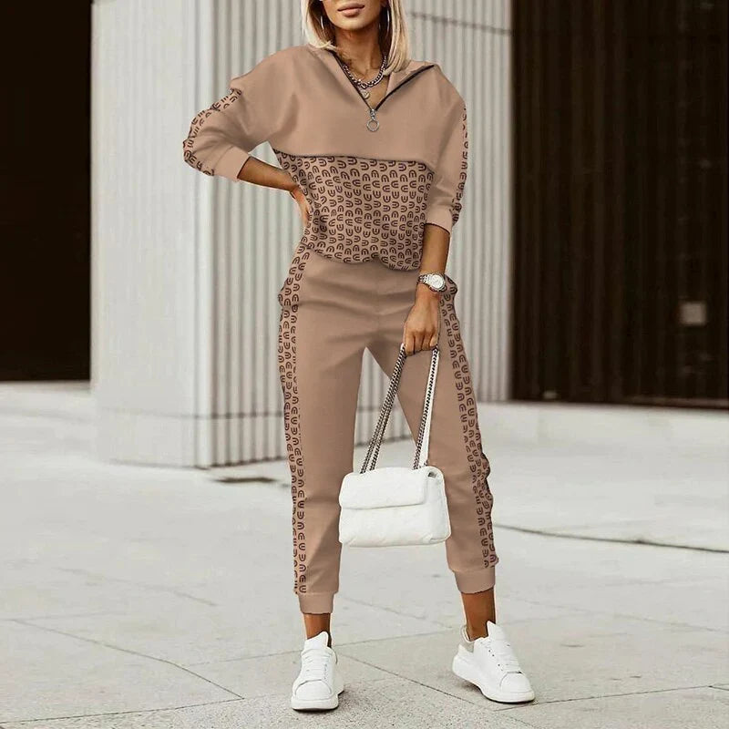 Sophia | Women's Hoodie and Joggers Set Half-Zip Design with Patterned Detail 1