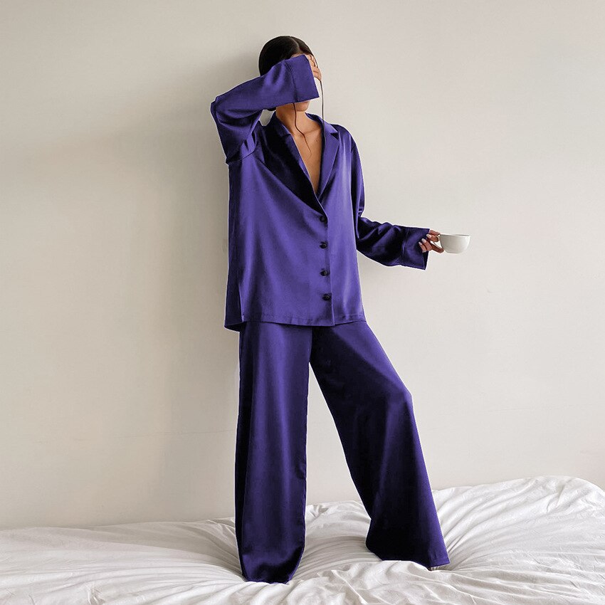 Sophie | Women's Pajama Set with Matching Top and Trousers in Soft Fabric 2